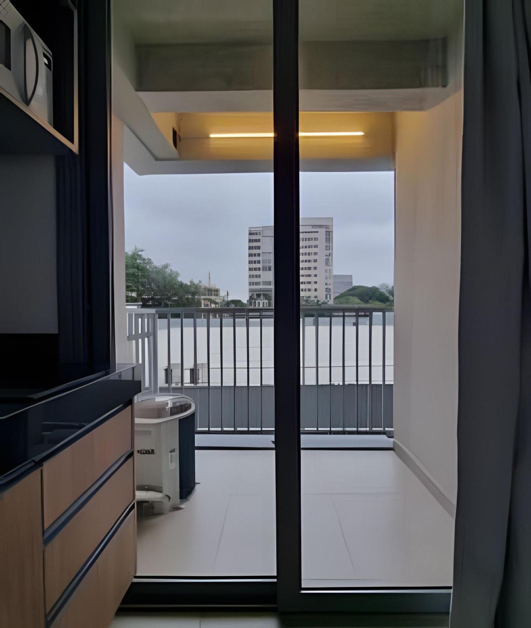 Em Moema Apartamento